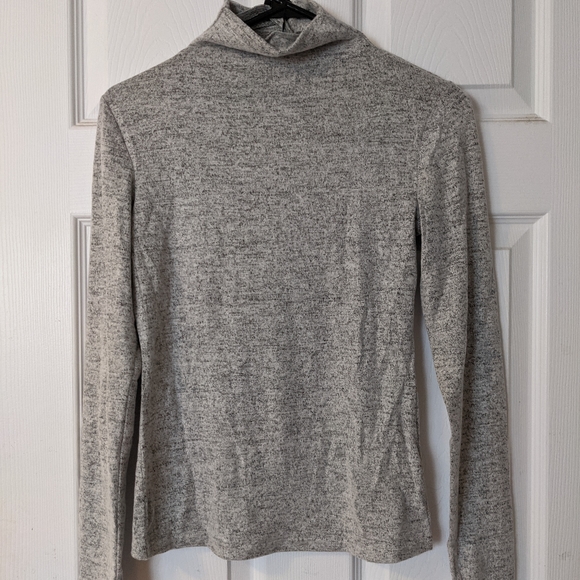 Gray Sweater - Picture 3 of 3